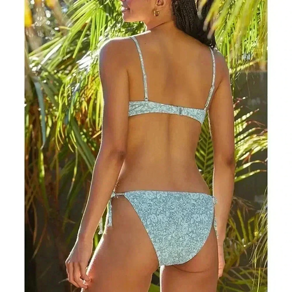 Roxy Eco Seaside Tropics Smocked Underwire Bikini Top Size Large Green Swimwear - Picture 3 of 5